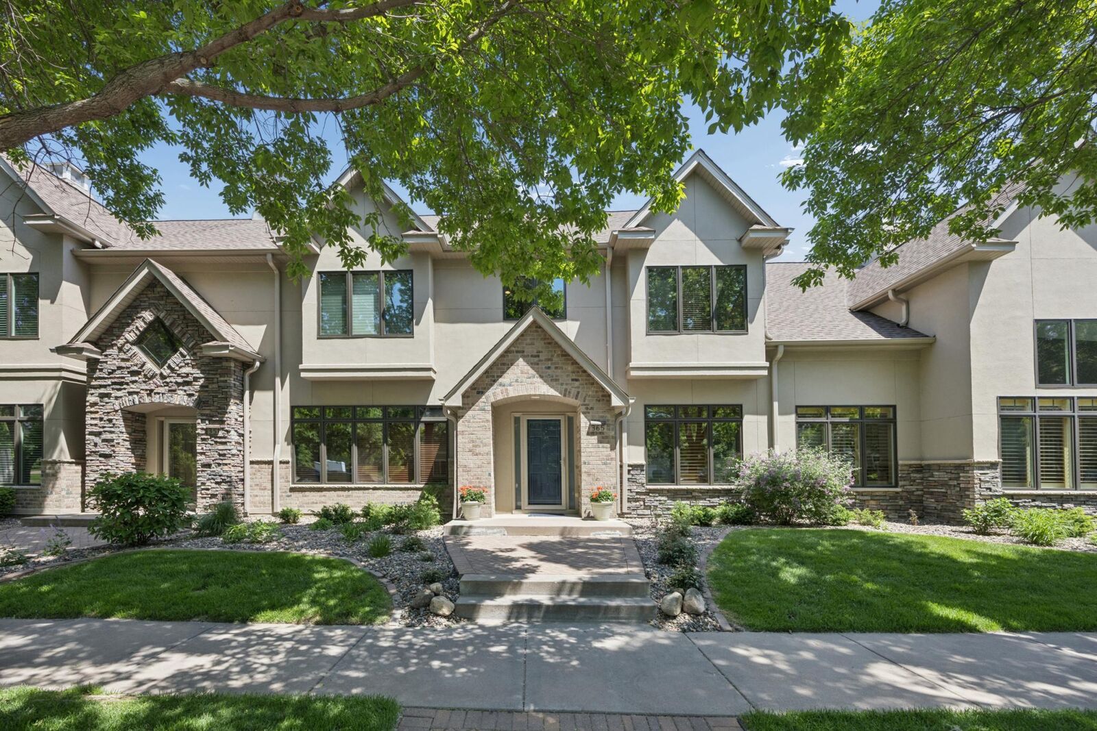Property Photo:  365 Willoughby Way W  MN 55305 