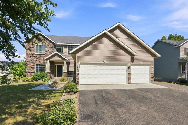 Property Photo:  6657 E Oak Drive  MN 55362 