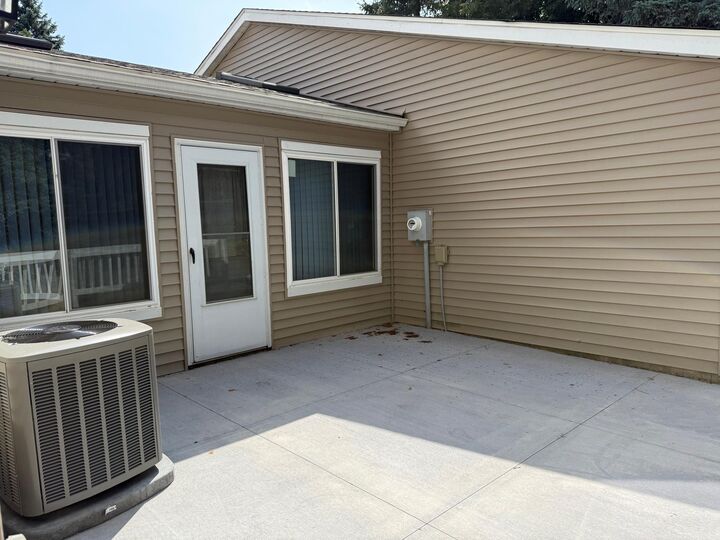 Property Photo:  2527 Wimbledon Place  MN 55125 