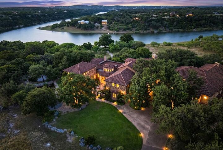 Property Photo: 3220 Fall Creek Estates Drive TX 78669