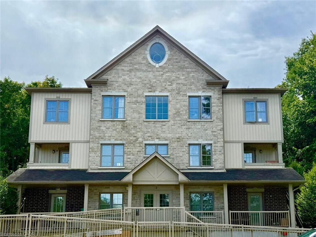 Property Photo:  255 Maitland Street 5J  ON N2R 0C8 