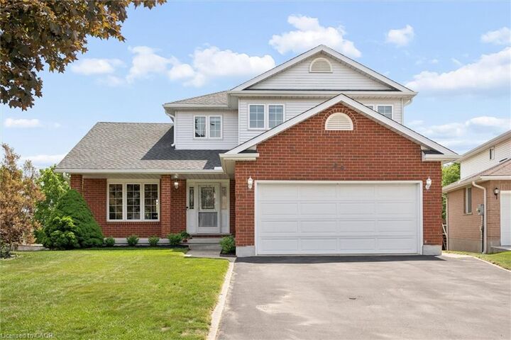 Property Photo:  44 Tami Court  ON N2B 3V2 