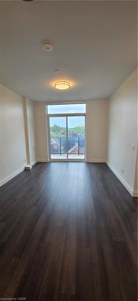 Property Photo:  399 Queen Street S 304  ON N2G 1W6 