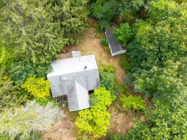 Property Photo:  101 Willowdale  MA 01879 
