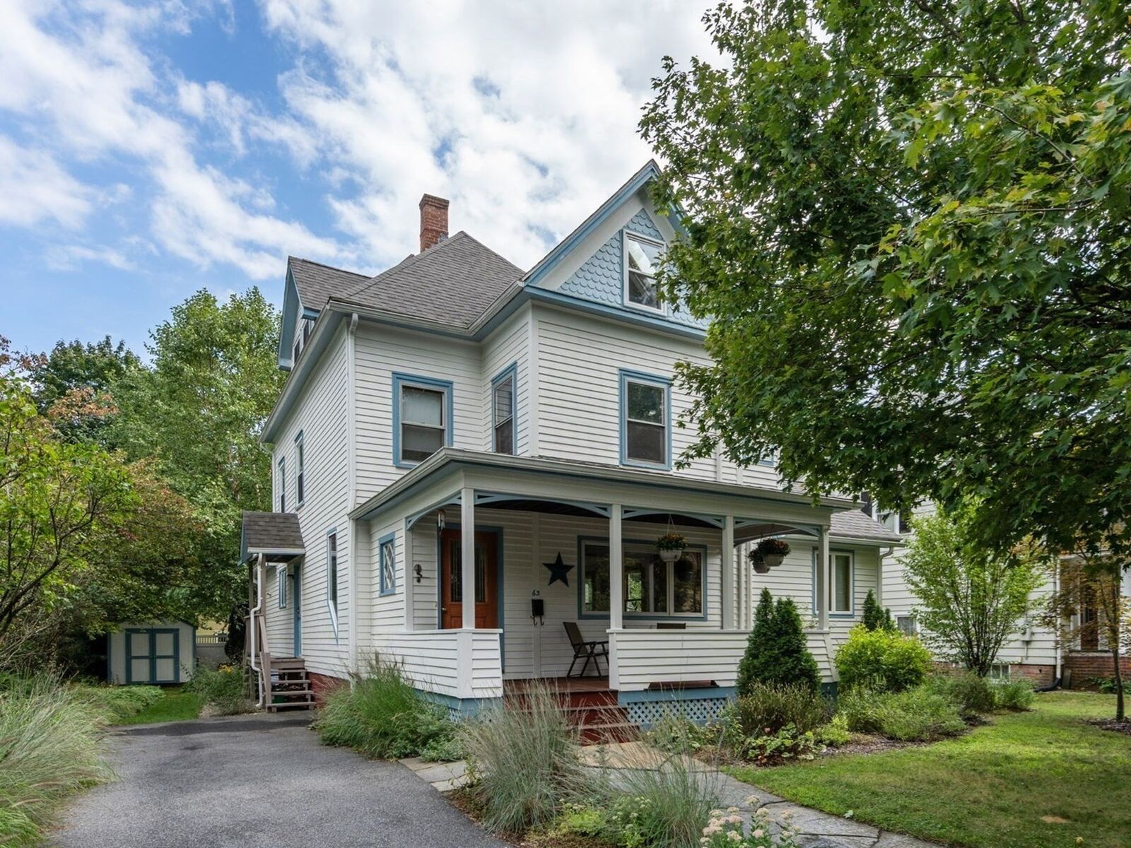 Property Photo: 63 Massasoit St MA 01060