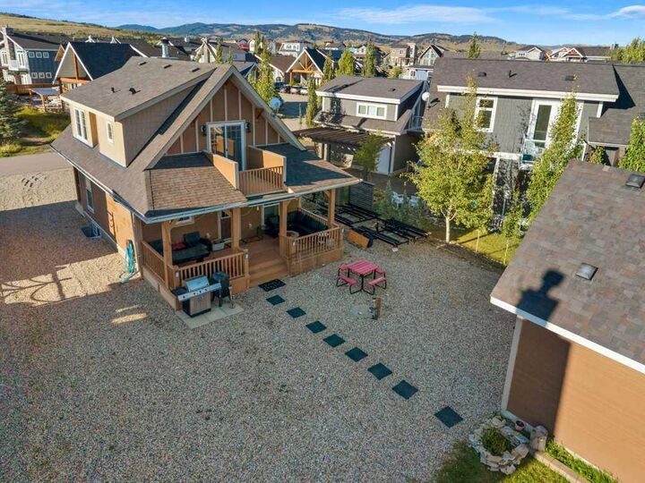 Property Photo: 334 Cottageclub Way AB T2B 1B1