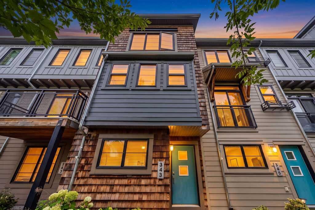 Property Photo:  343 Walden Drive SE  AB T2X 0Y4 