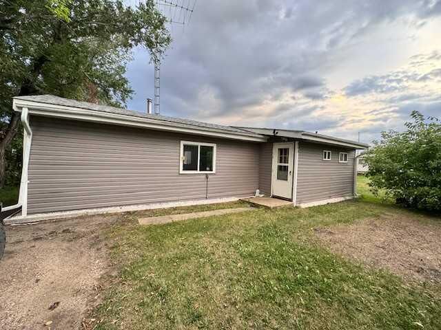Property Photo:  303 2nd Avenue W  SK S0M 1M0 