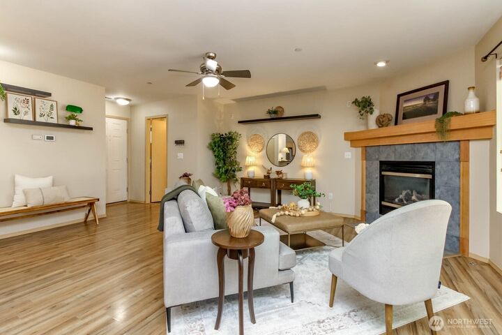 Property Photo:  1239  Evans Court  WA 98327 