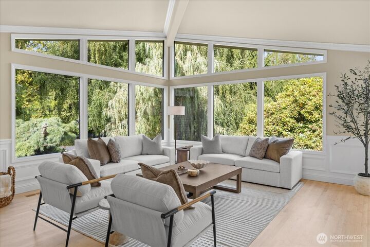 Property Photo: 1512 9th Avenue N WA 98020