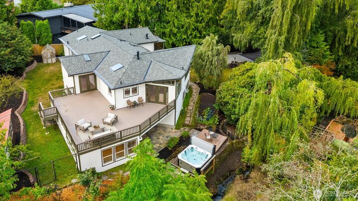 Property Photo: 1512 9th Avenue N WA 98020