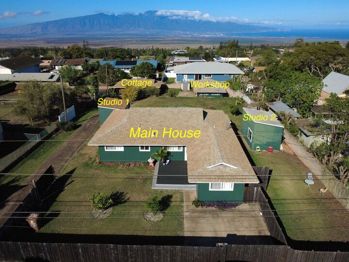 Property Photo:  190 Aliiolani St  HI 96768 