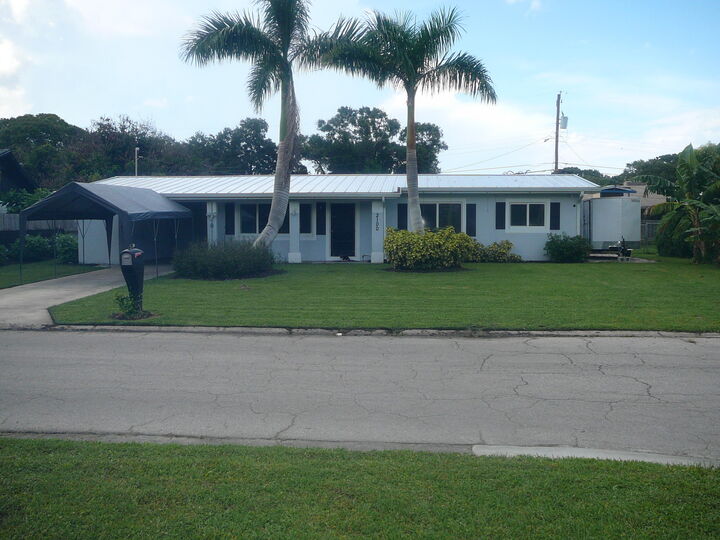 Property Photo:  2100 W Esplanade  FL 34982 