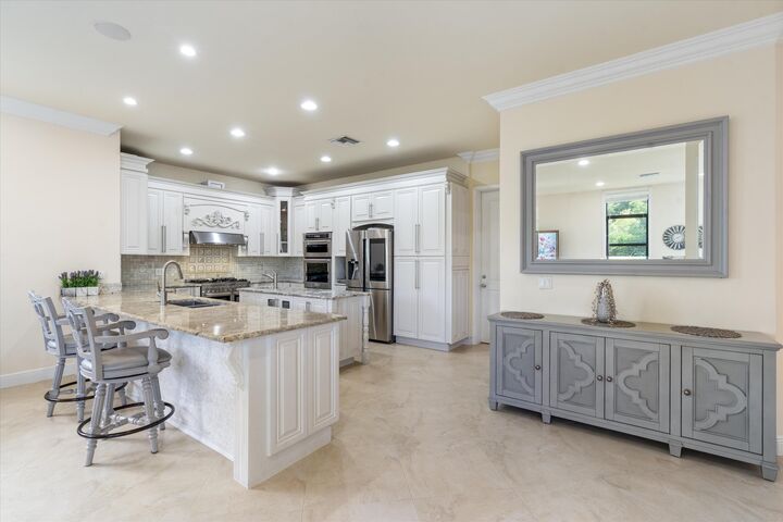 Property Photo:  301 Sandalwood Lane  FL 33487 