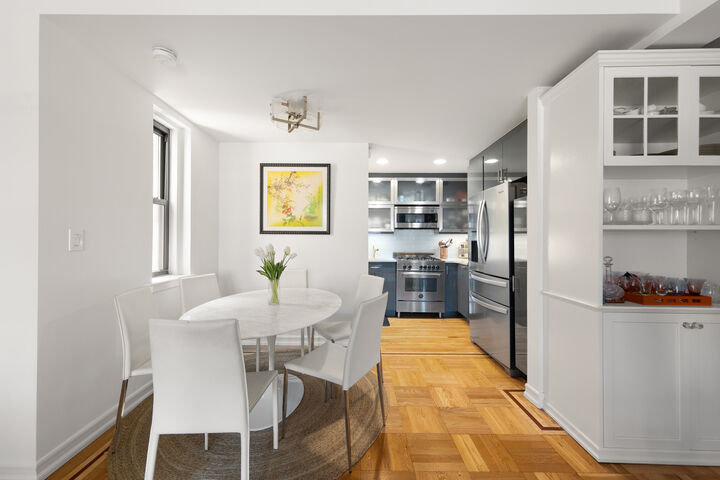 Property Photo:  225 E 79th Street 12cde  NY 10075 