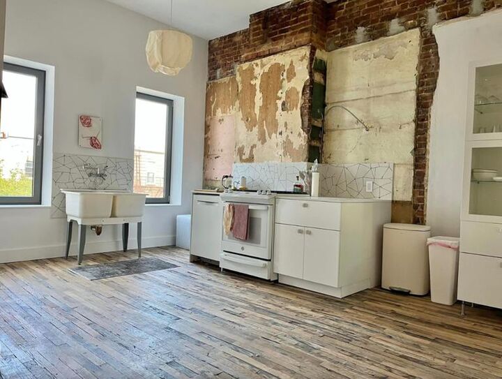 Property Photo:  285A Kingsland Avenue  NY 11222 