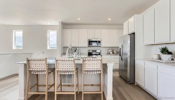 Property Photo:  6962 Arbor Boulevard E  CO 80602 