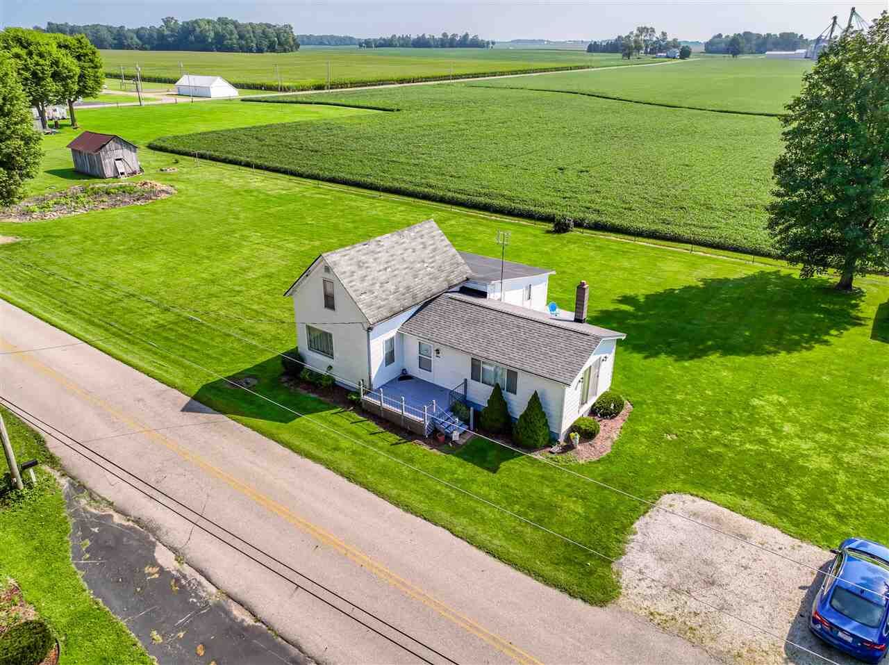 Property Photo:  6896 N County Road 550 West  IN 47331 