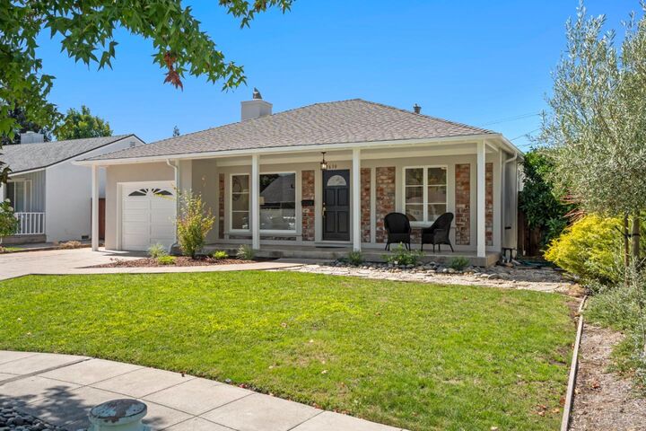 Property Photo: 1630 Anamor Street CA 94061