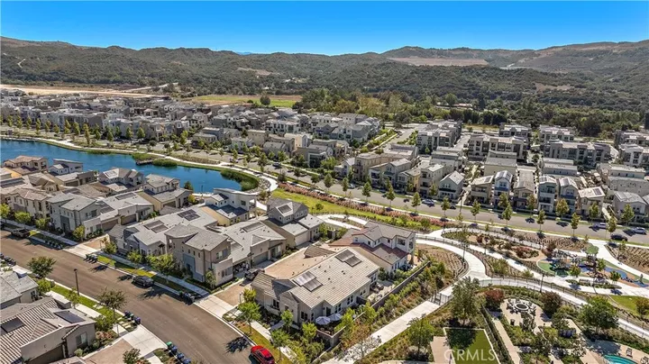 Property Photo:  472 Sunrise  CA 92694 