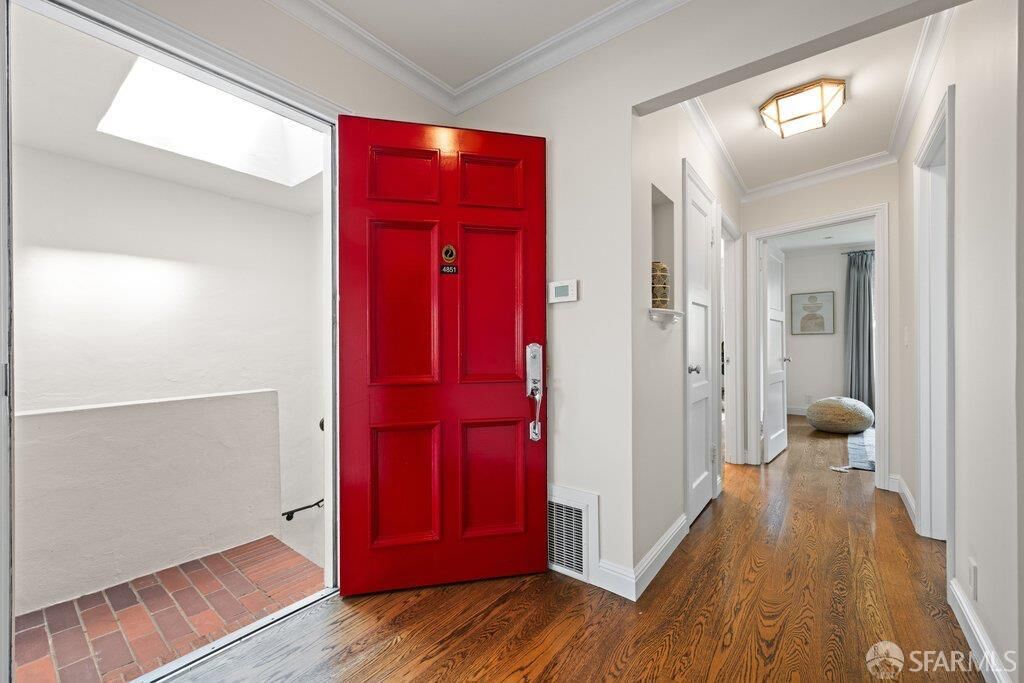 Property Photo:  4851 17th Street  CA 94117 