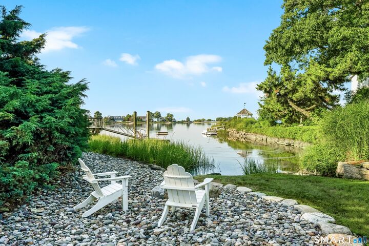 Property Photo:  20 Lighthouse Way  CT 06820 