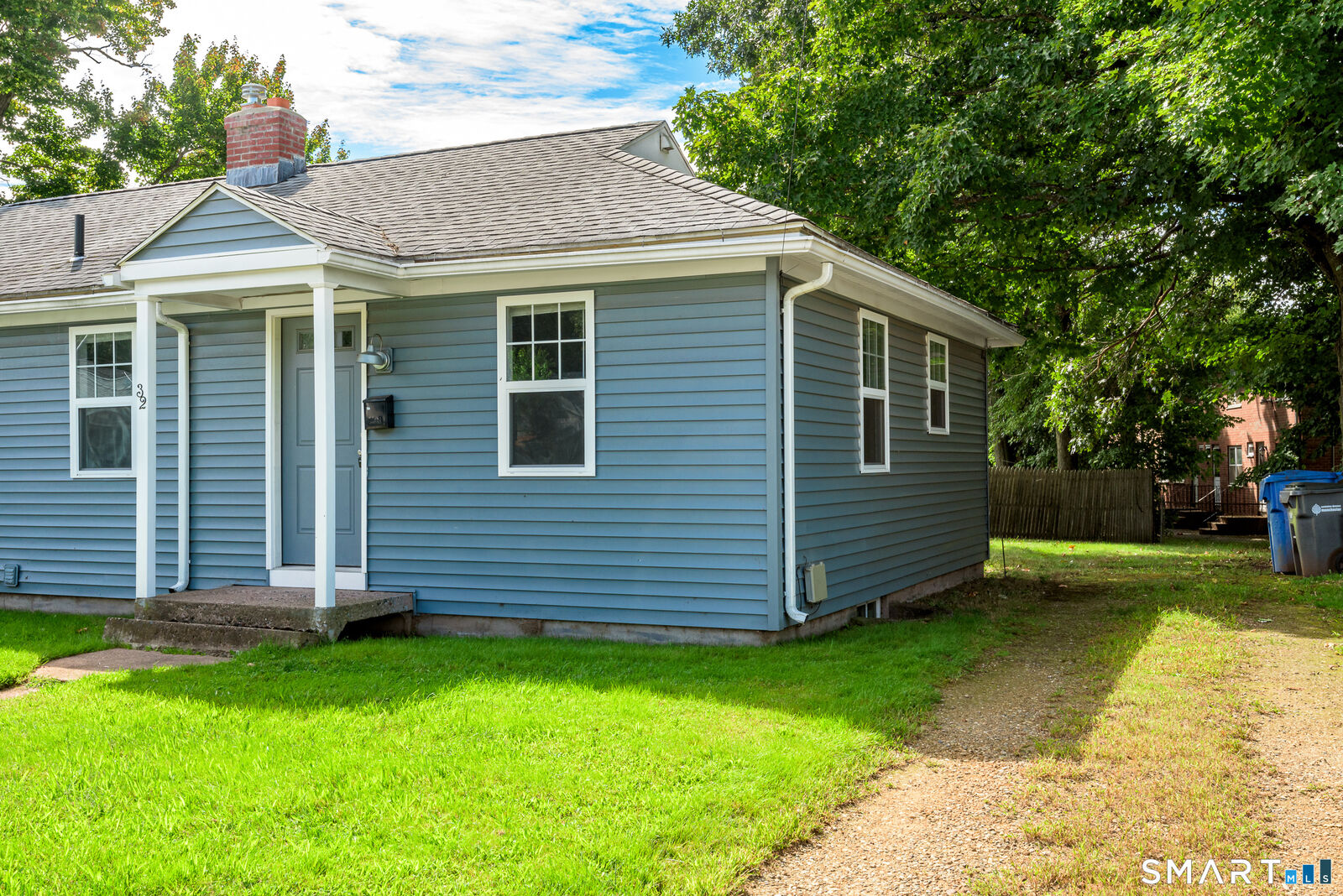 Property Photo:  32 Bunce Drive  CT 06040 