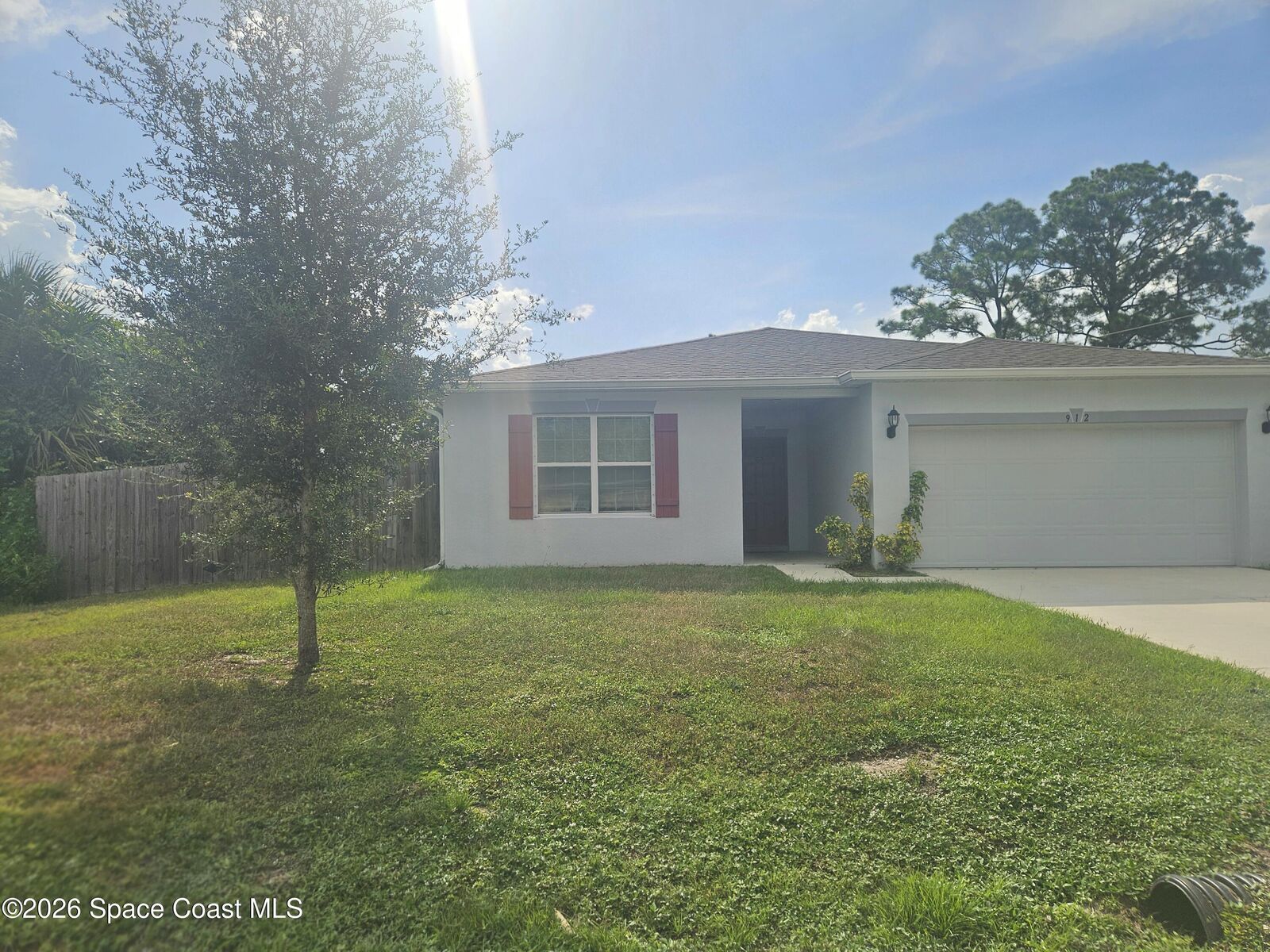 Property Photo: 912 Gulfport Road SE FL 32909