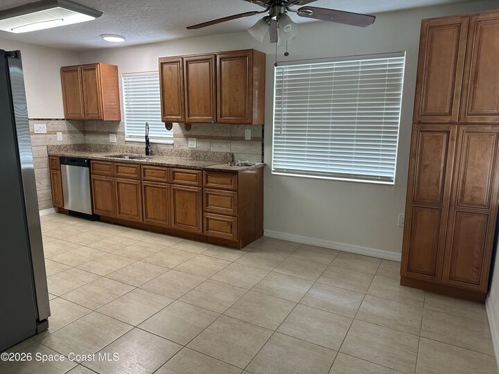 Property Photo:  725 Manderine Street  FL 32953 