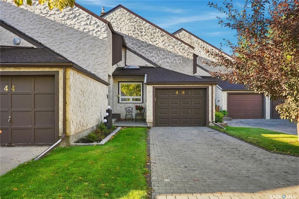 Property Photo: 48 Cannington Mews SK S4S 5Z7