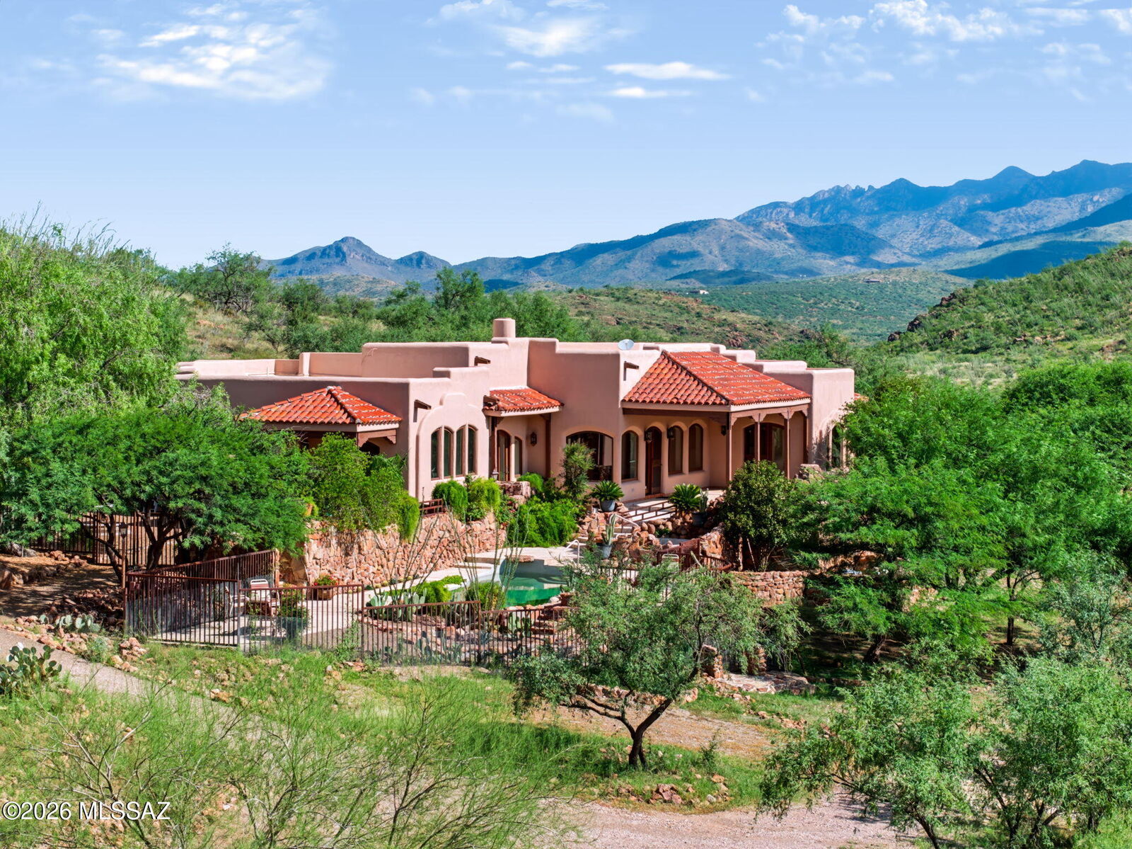 Property Photo:  1052 Morning Star Drive  AZ 85646 