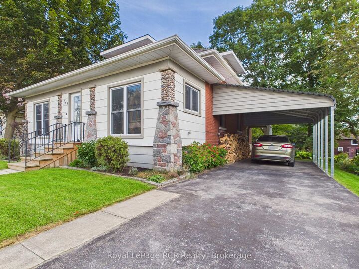 Property Photo: 565 Havelock Street ON N0G 2H0