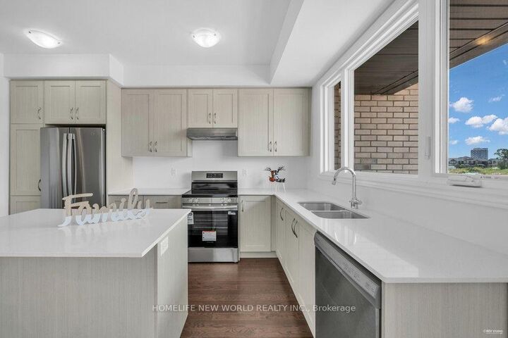 Property Photo:  1095 Wheat Boom Drive  ON L6H 7H5 