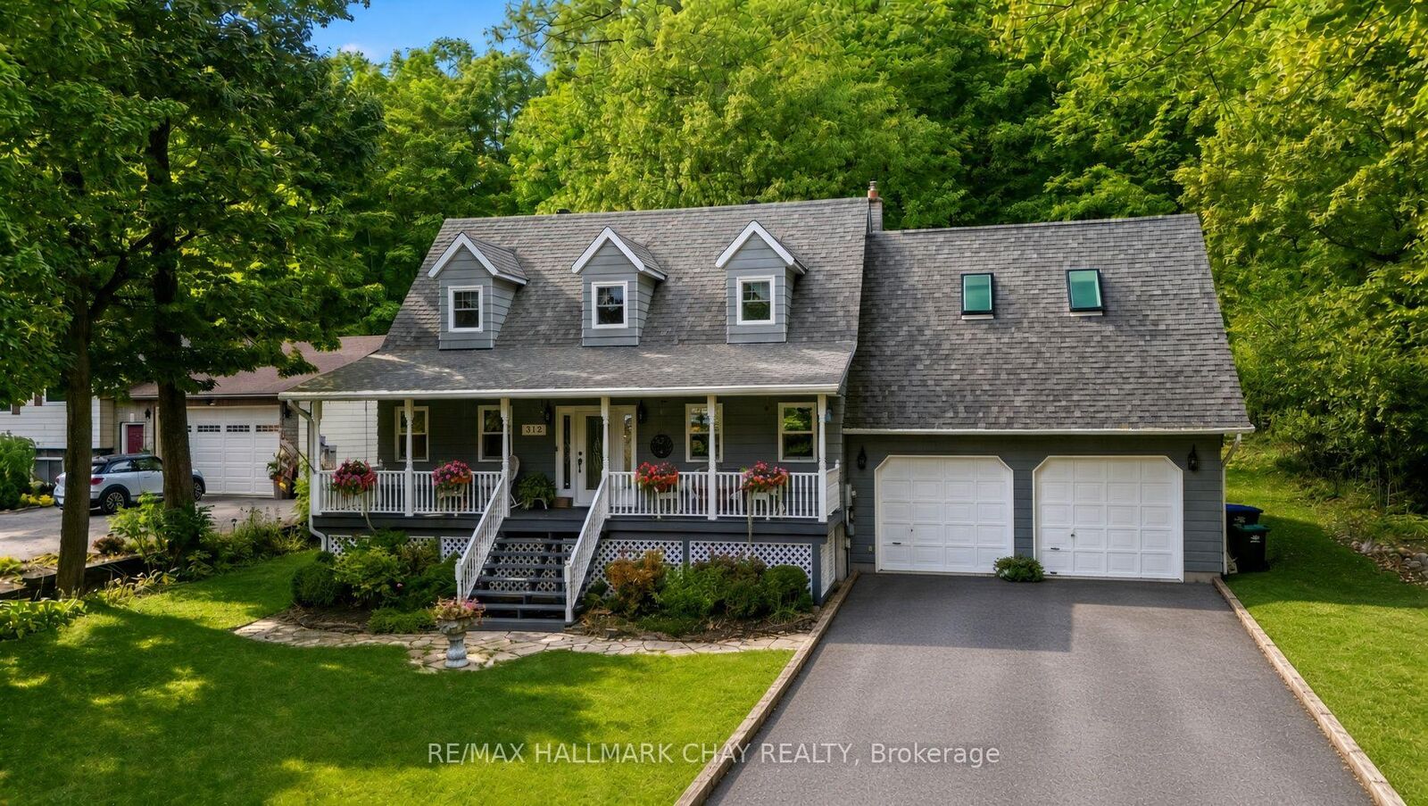 Property Photo:  372 Lakewood Drive  ON L4R 5H5 