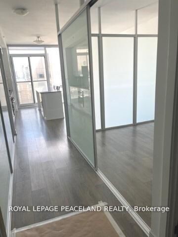 Property Photo:  426 University Avenue 2809  ON M5G 1S9 