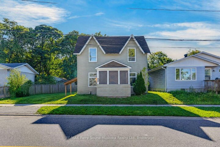 Property Photo:  5 Wakefield Street  ON P2A 2V2 