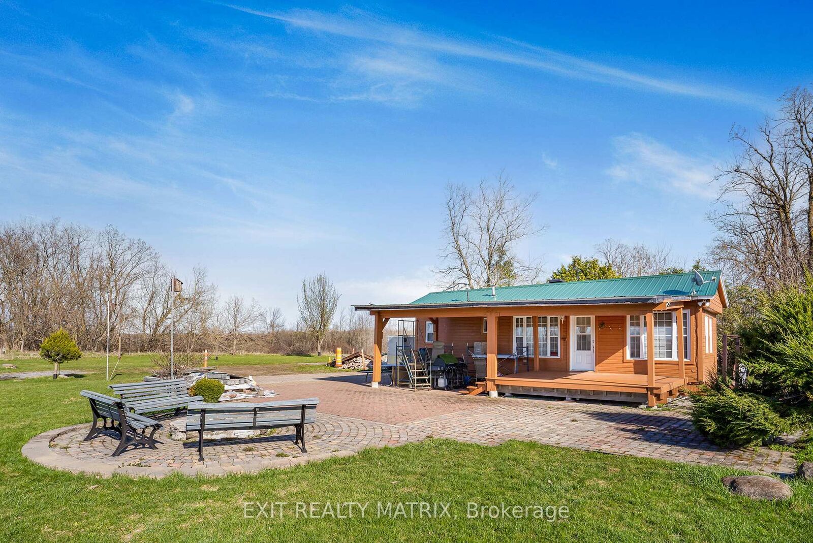 Property Photo:  19209 Kenyon Concession 7 Road  ON K0C 1J0 