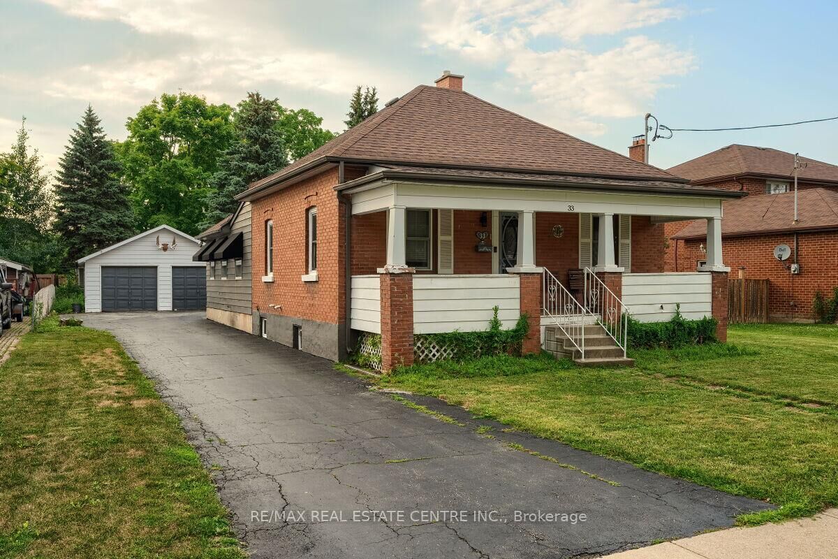 Property Photo:  33 Miles Street  ON L9T 1E5 