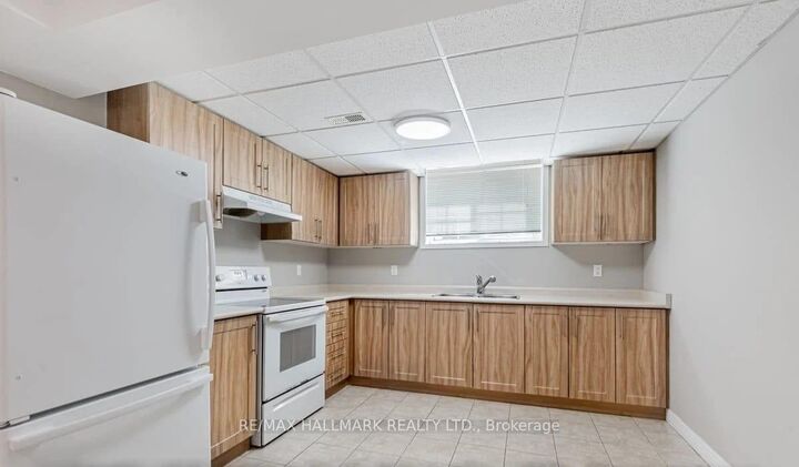 Property Photo:  1673 Northfield Avenue  ON L1K 0K7 