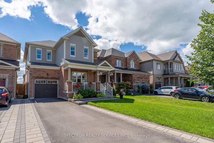 Property Photo:  69 Strachan Trail  ON L0G 1A0 