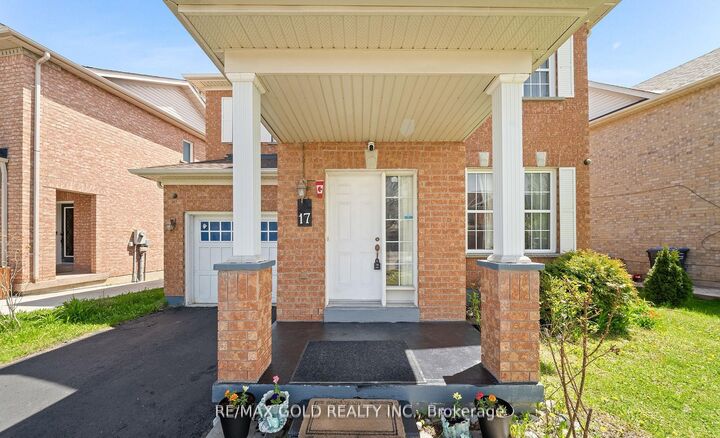 Property Photo: 17 Calderstone Road ON L6P 2A4