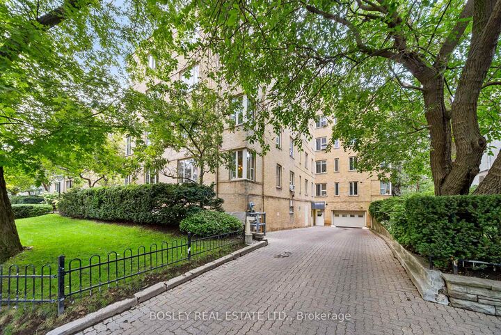 Property Photo:  150 Farnham Avenue 210  ON M4V 1H5 