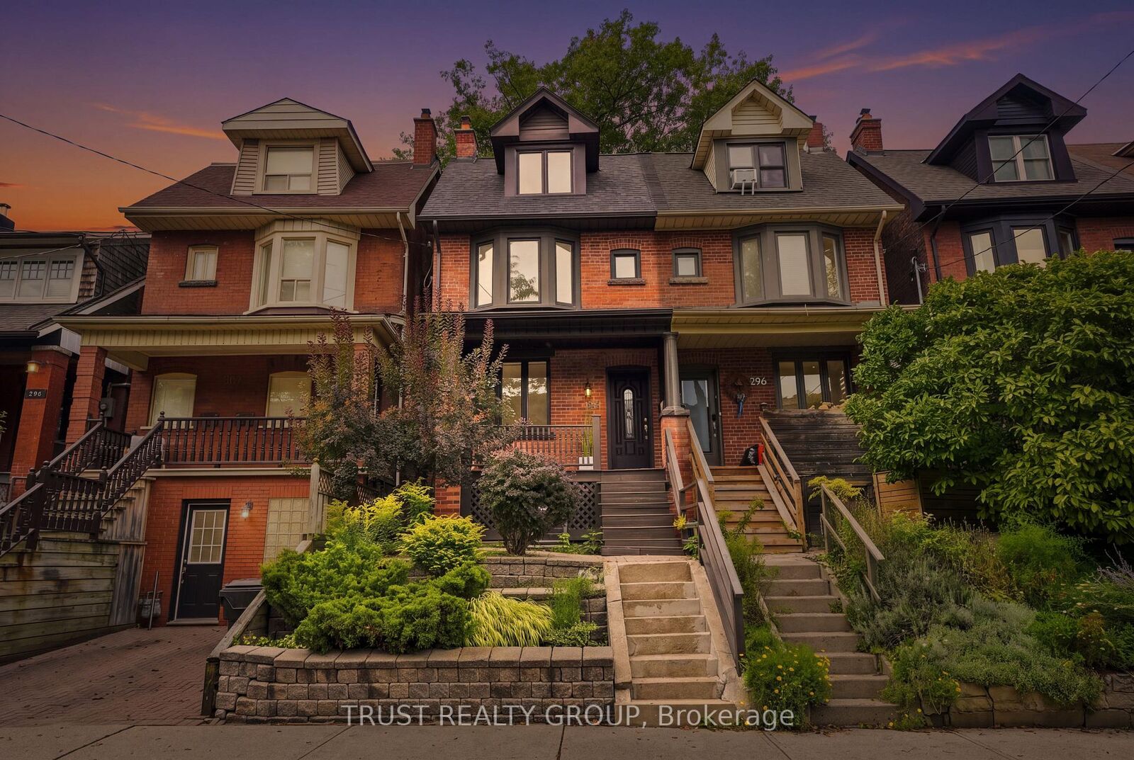 Property Photo:  298 Garden Avenue  ON M6R 1J6 