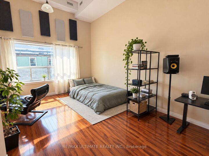 Property Photo:  781 Queen Street W 2B  ON M6J 1G1 