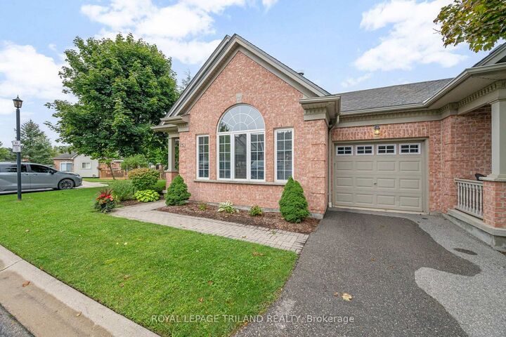 Property Photo:  2025 Meadowgate Boulevard 252  ON N6M 1K9 