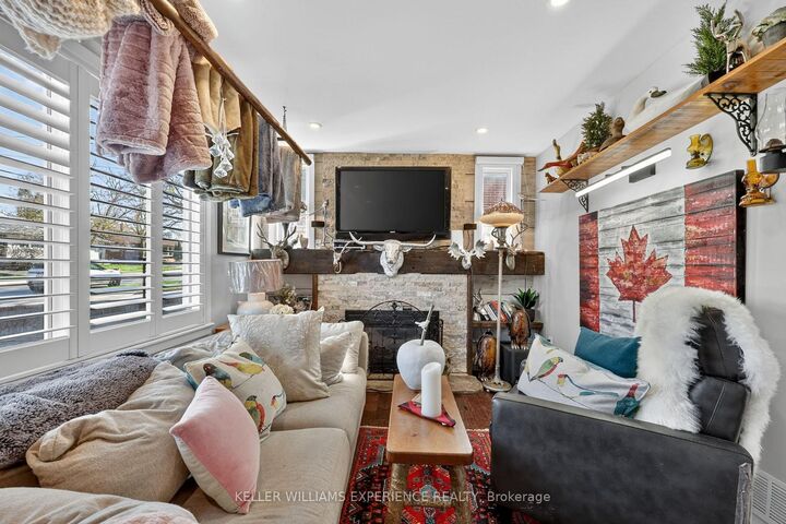 Property Photo:  79 Penetang Street  ON L4M 1V7 