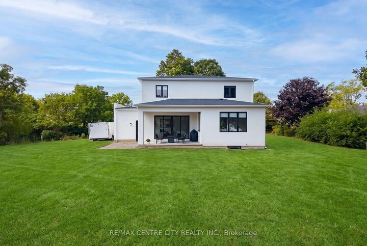 Property Photo:  53900 Heritage Line  ON N5H 2R1 