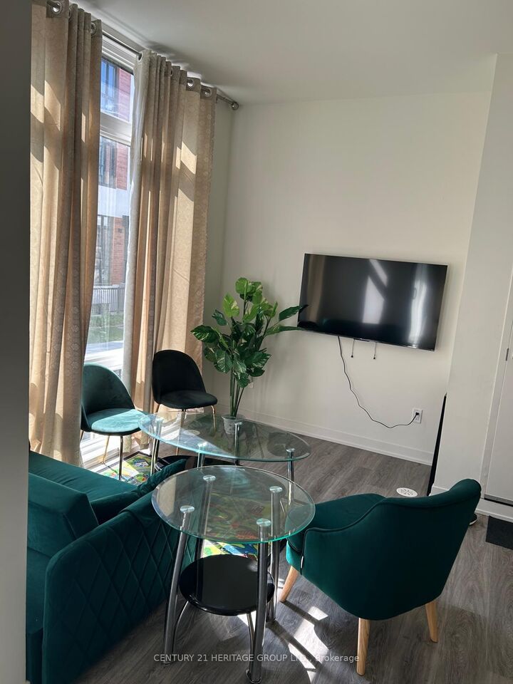 Property Photo:  12 David Eyer Road 1230  ON L4S 0N3 