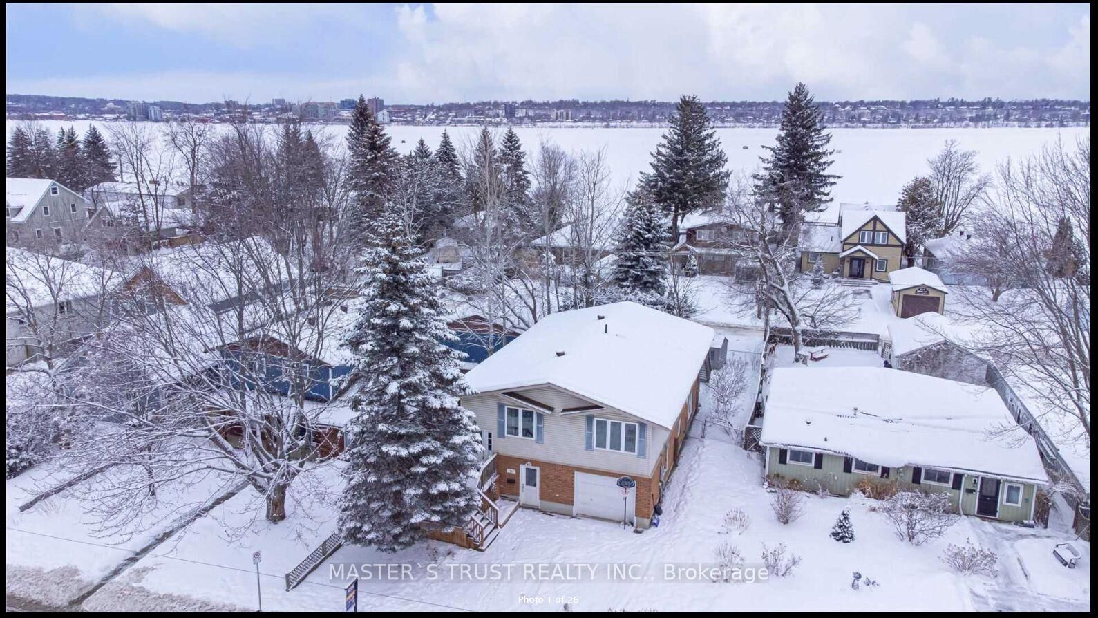 Property Photo:  22 Brennan Avenue 2  ON L4N 3X3 