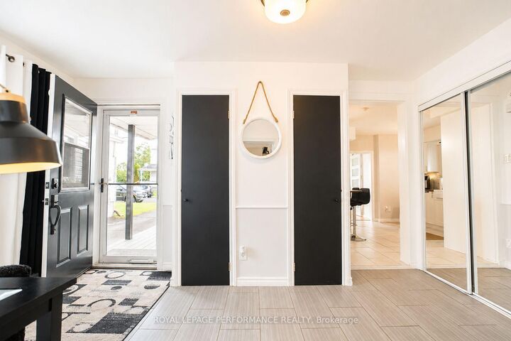 Property Photo:  332 Catherine Street  ON K6A 1Z6 